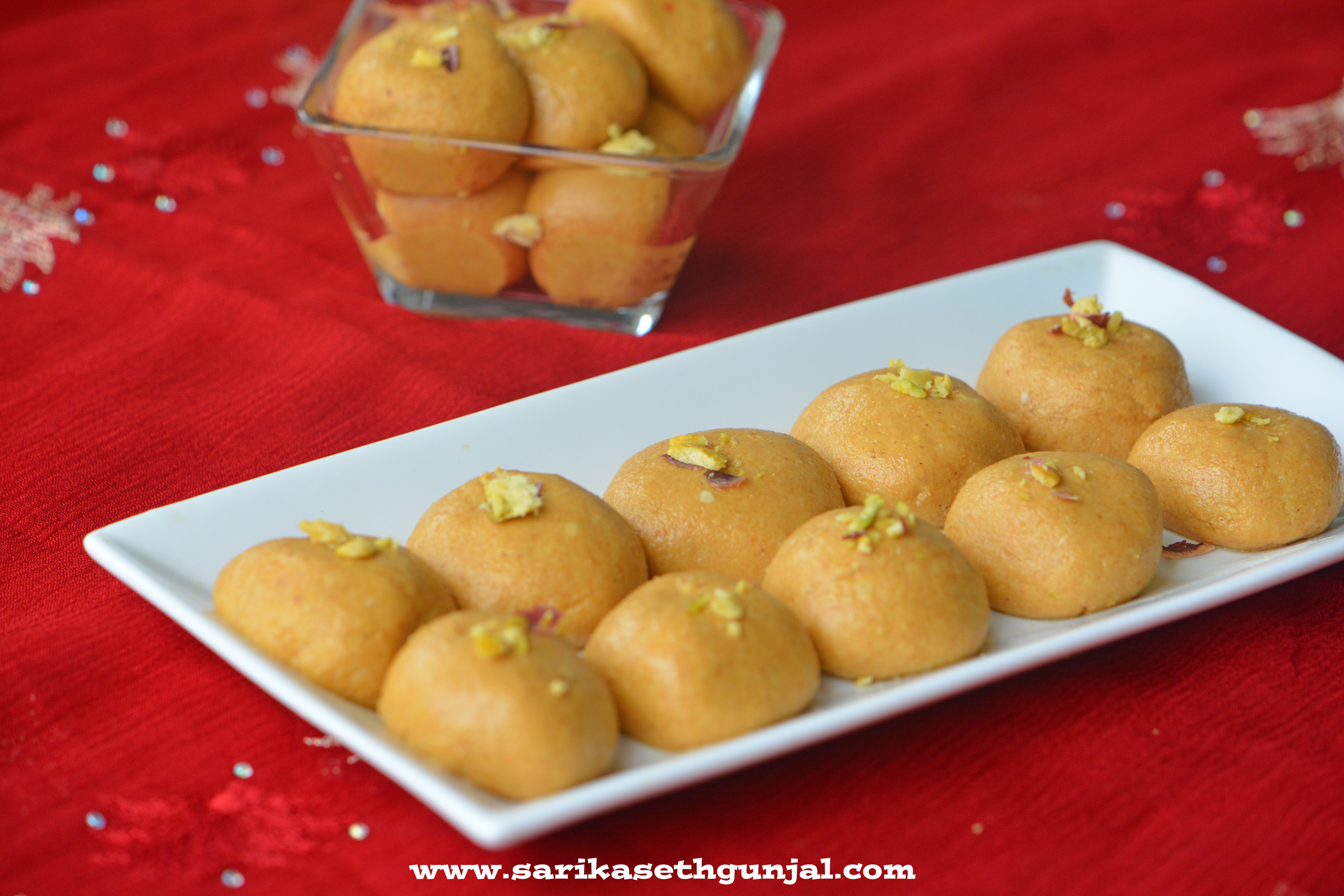 http://www.sarikasethgunjal.com/besan-ladoo/